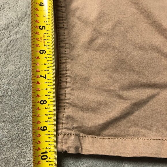 Killtec Taupe Flat Front Shorts Size XL - Picture 9 of 11